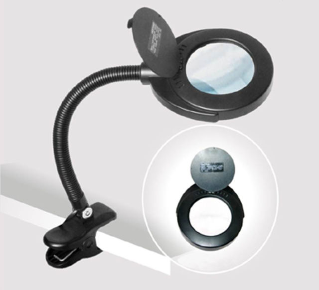 MNT10051801 Mini Magnifying Clip Lamp