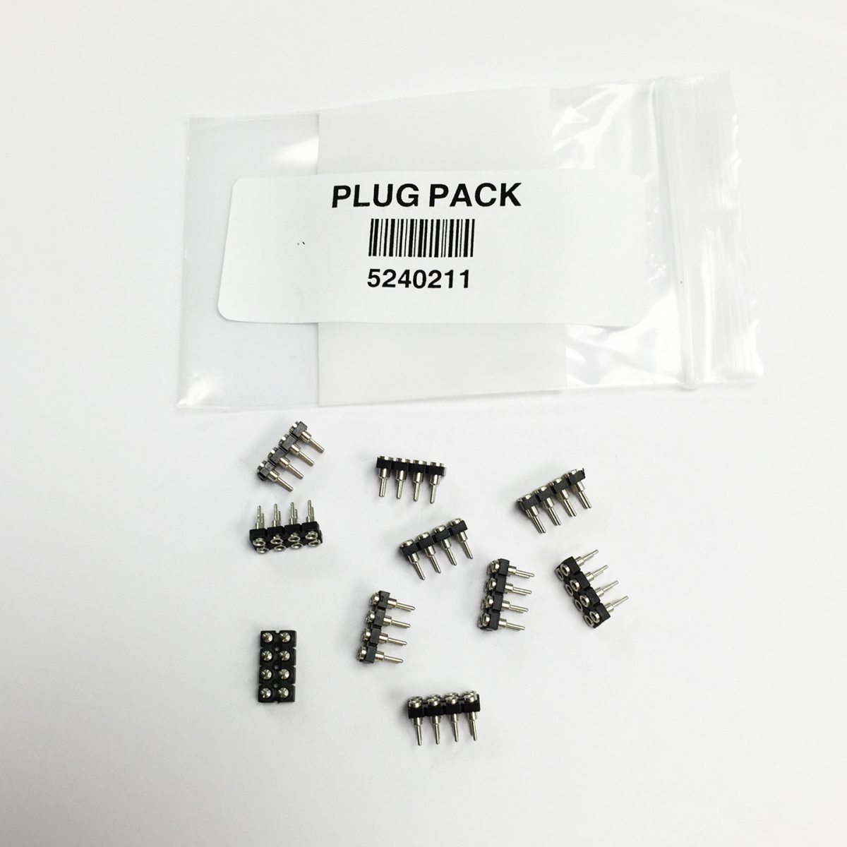 0211 Plug Pack NMRA 8 Pin Plugs - Pack of 10