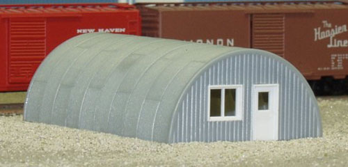 RIX710 24 x 38 x 12 in. N Scale Quonset Hut