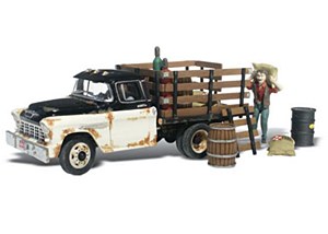 WOO5538 Autoscenes Henrys Haulin Ho