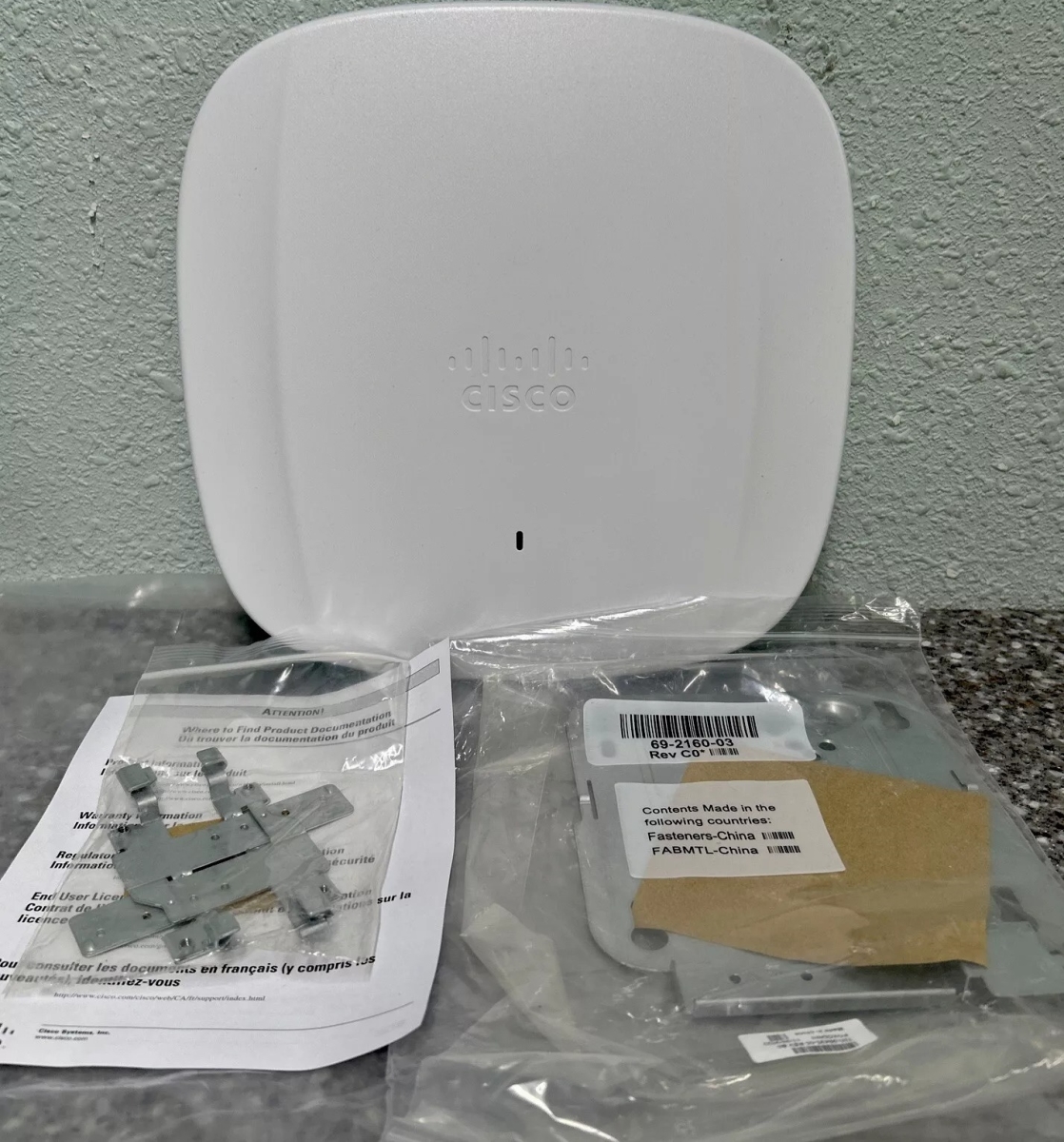C9136I-B Internal Antennas-B Regulator Wireless Access Point