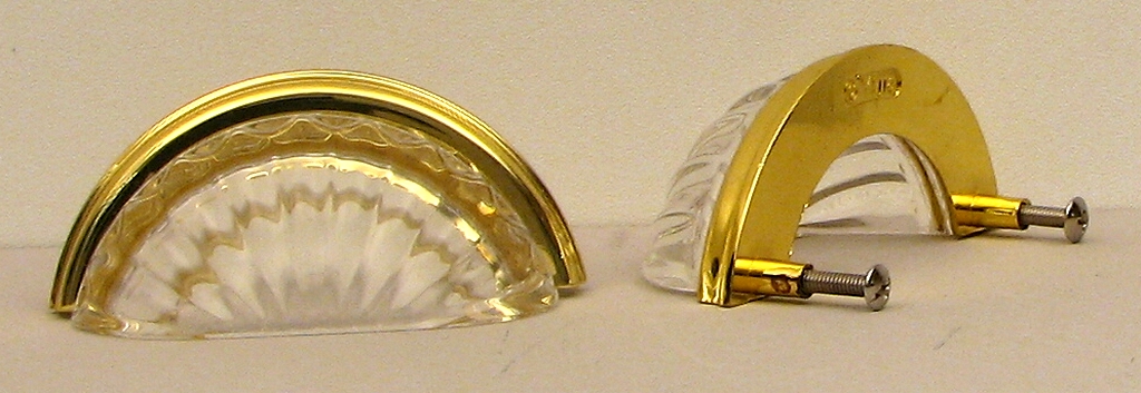 Classic Dresser Drawer Pull - Clear