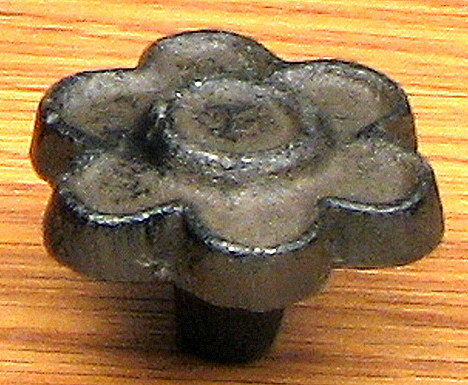 0184J-2927R Antique Look Flower Drawer Pull, Rust - Set of 12