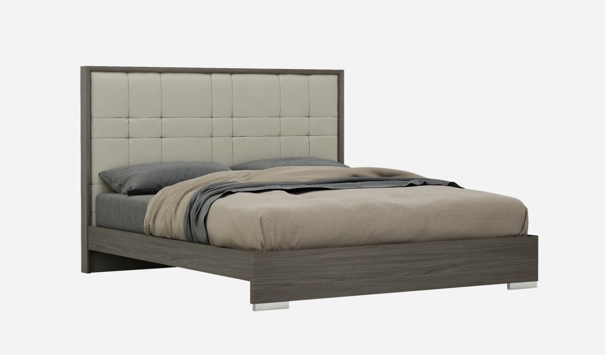 18777-K Copenhagen King Size Bed, Chestnut