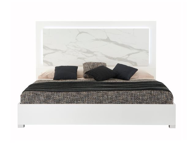 19965-Q Sonia White & Grey Bed - Queen Size