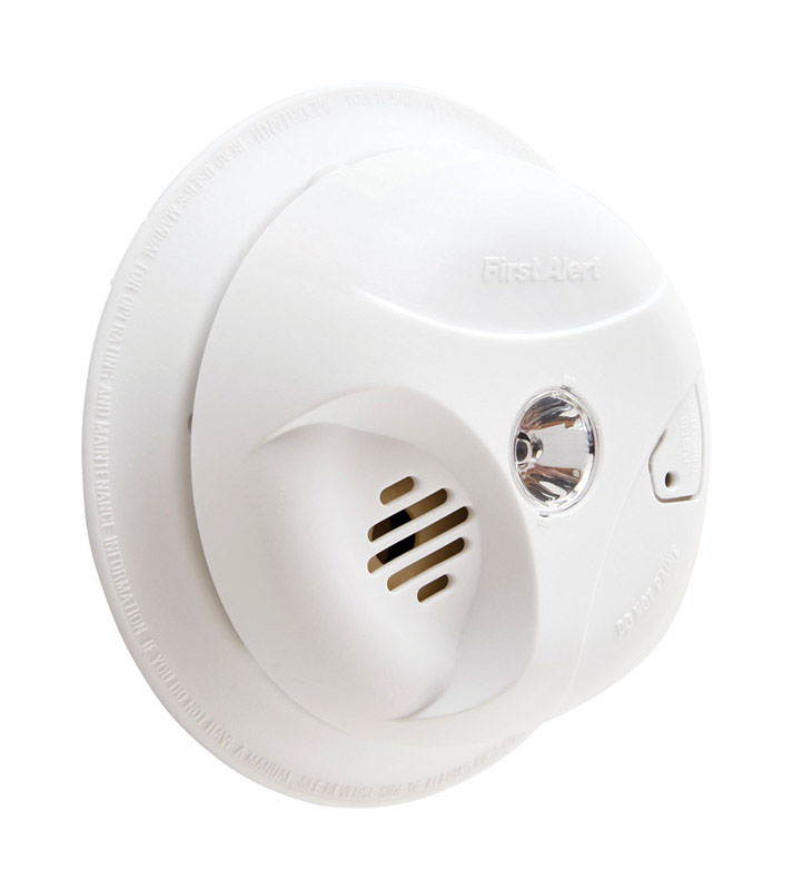 Picture of First Alert 1039800 Battery-Powered Ionization Smoke Detector with Escape Light