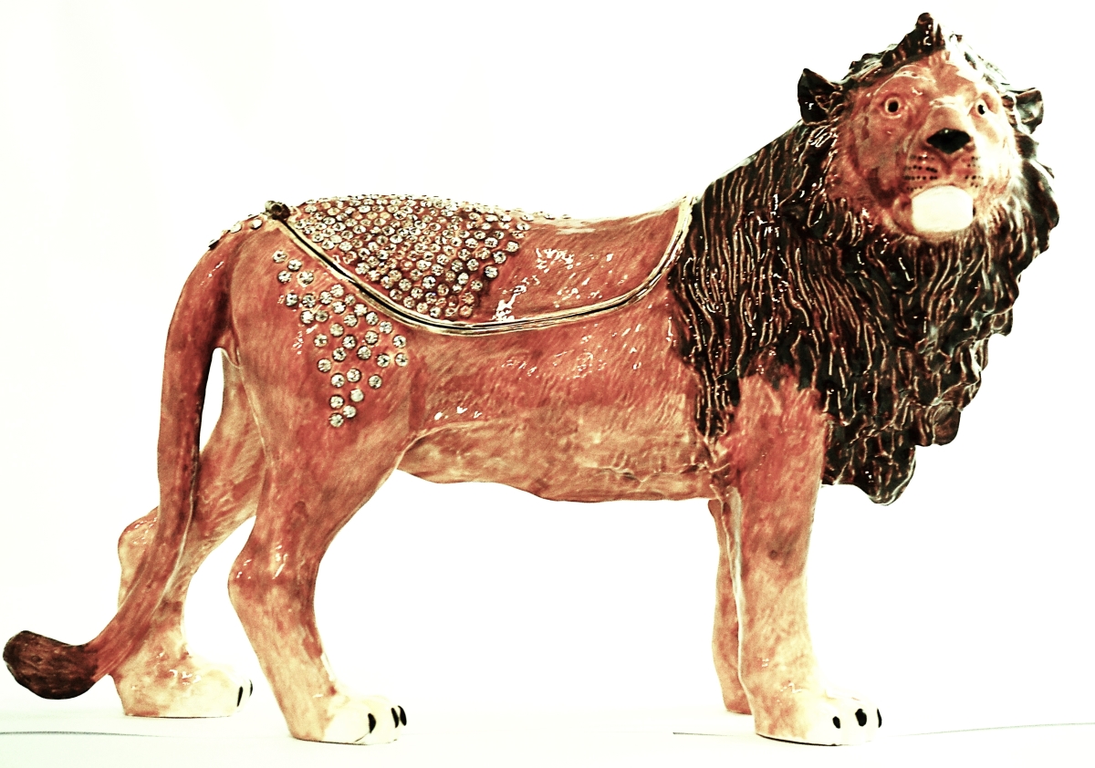 Picture of Ciel Collectables 1013369 Bejeweled Large Lion Gold Plating Trinket Box - Brown Enamel & Swarovski Crystals