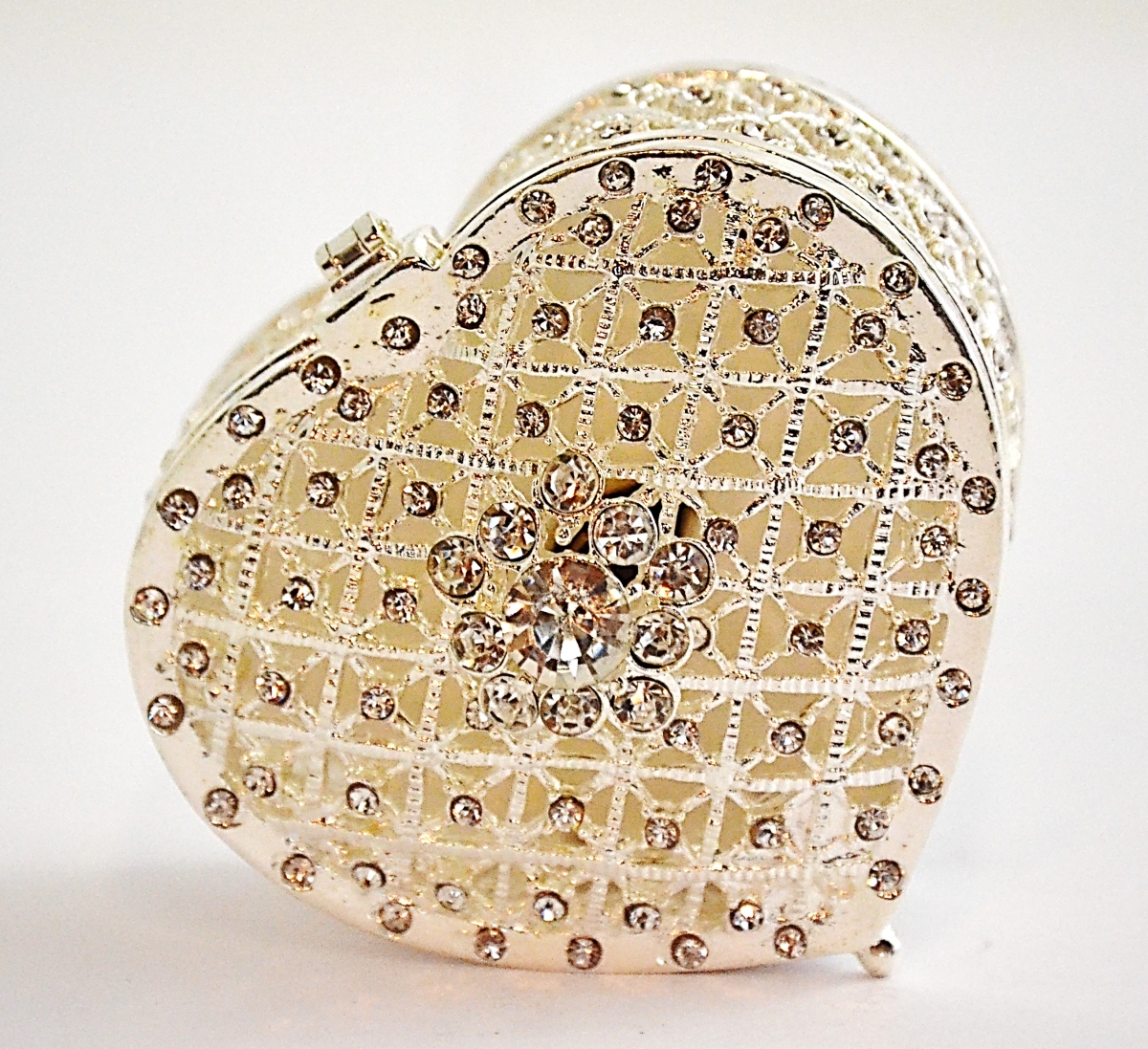 Picture of Ciel Collectables 1013924 Silver Plated Heart Silver Plating Trinket Box - Swarovski Crystals & Enamel