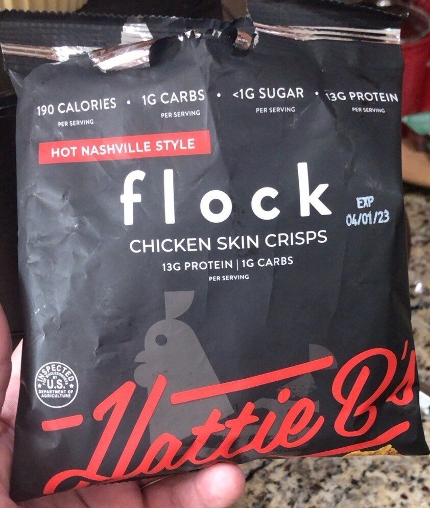 406131 2.5 oz Chicken Skin Hattie Chips - Pack of 8