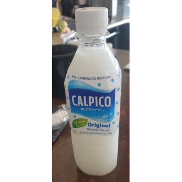 Picture of Calpico 2304611 16.9 fl oz Original Soft Drink Water Juice - Pack of 6