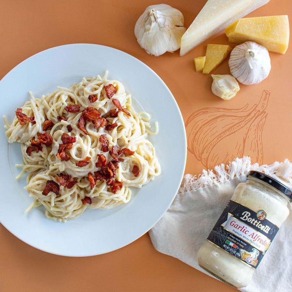 386404 Garlic Alfredo Sauce, 14.5 oz
