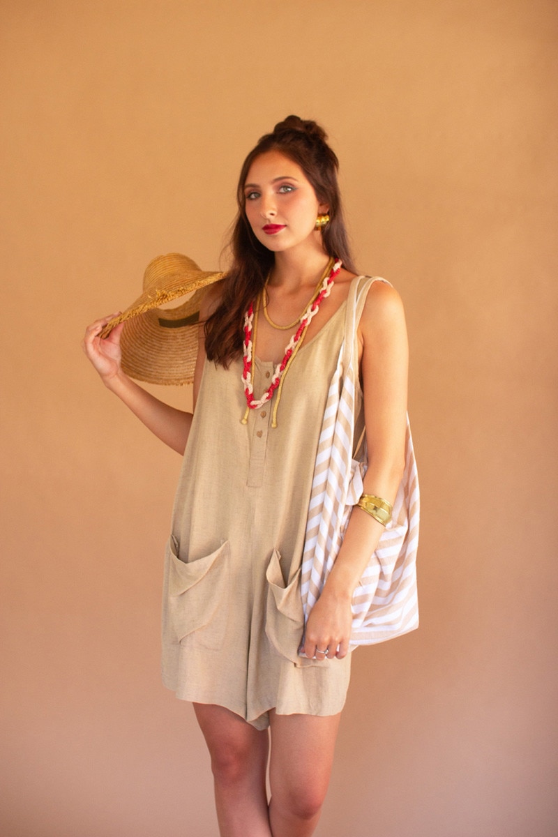 NELL1140K Adjustable Strap Short Jumper with Front Pockets Oatmeal