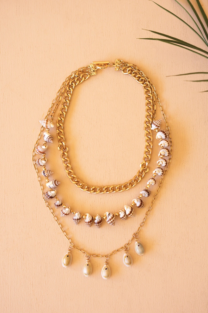 NKAJ1010K Gold-Tone Chain & Shell Bead Triple Swag Necklace