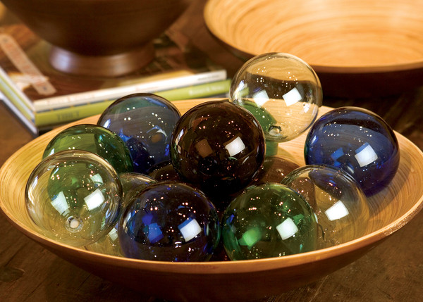 CRL300 4 x 4 in. Recycled Glass Ball, Clear