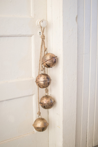 NNV1051 String of Brass Finish Bells, Gold