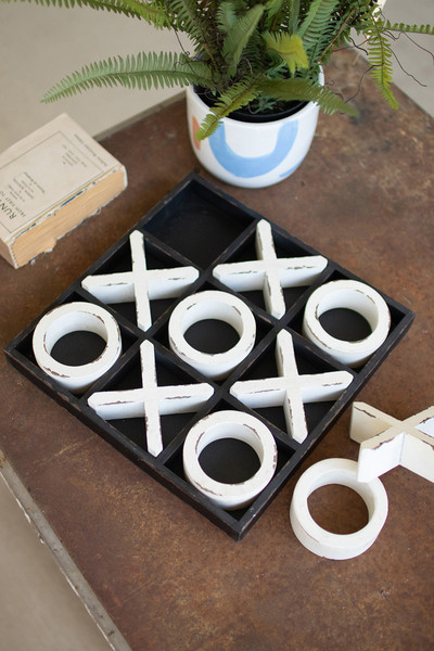 CMN1438 13.5 x 13.5 x 2 in. Wooden Tic-Tac-Toe Game, Multi Color