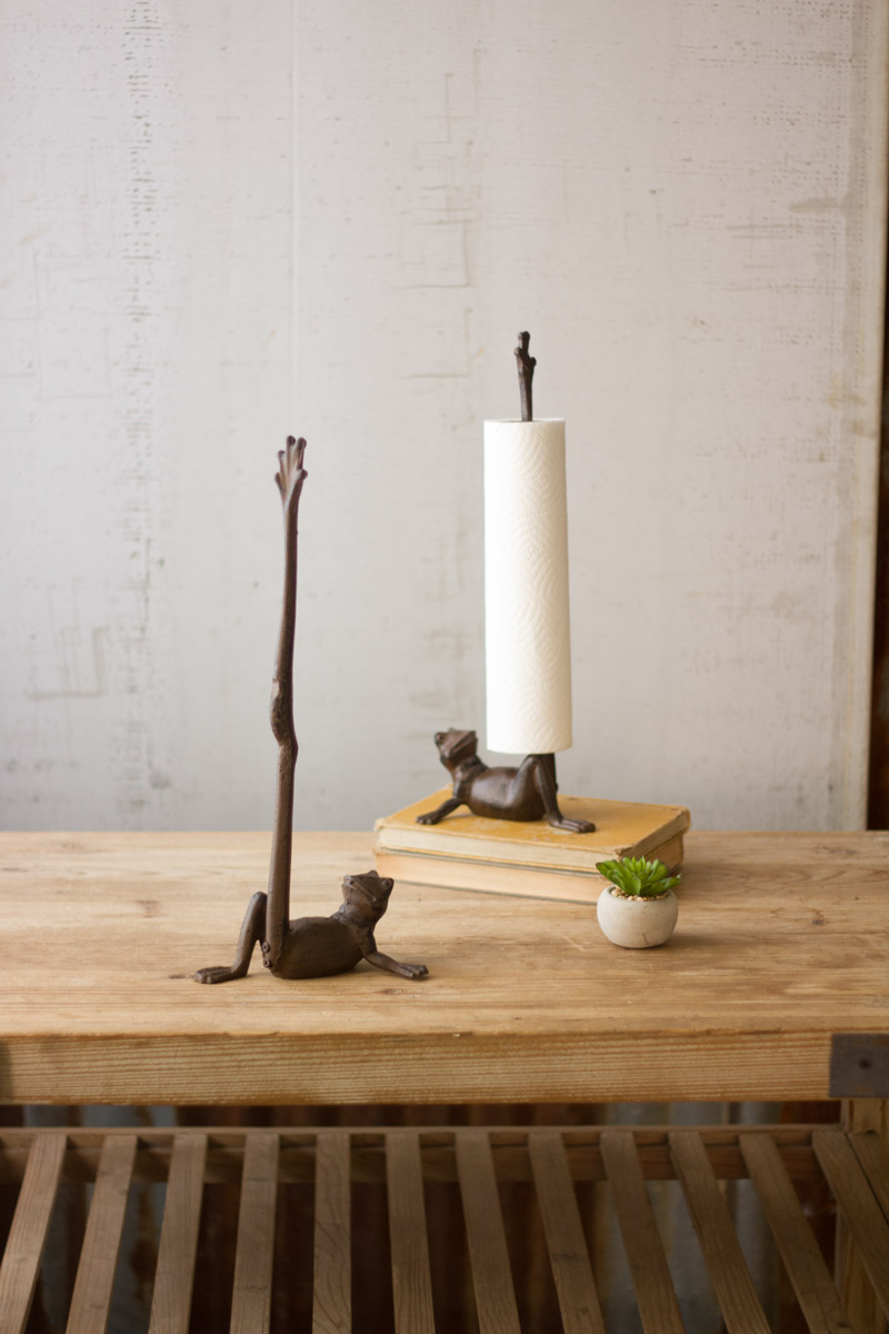 Picture of Kalalou CTM1005 6 x 5 x 16.5 in. Cast Iron Frog Paper Towel Holder