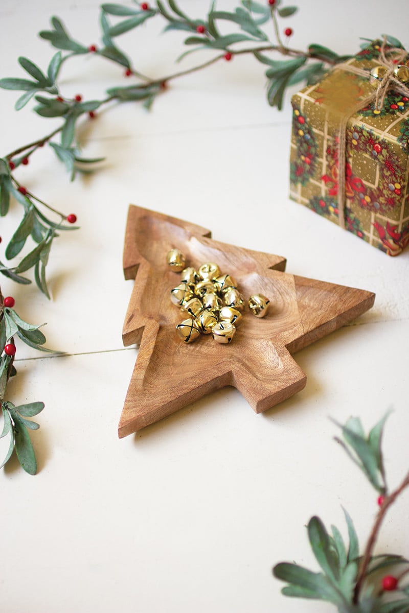 NTBM1018 Carved Wooden Christmas Tree Platter, Natural