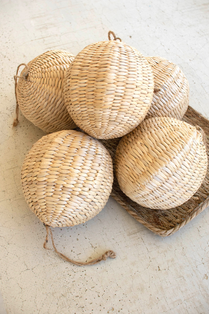 Picture of Kalalou CLAN1163 8 x 8 in. Woven Willow Christmas Ornament, No.2 - Pack of 6