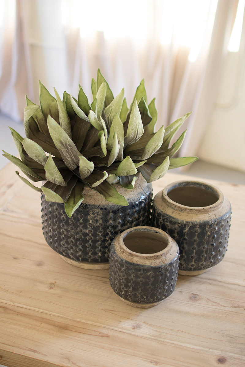 CDL2113 11 x 9.5 in. Dark Blue Knobby Ceramic Pots - Set of 3