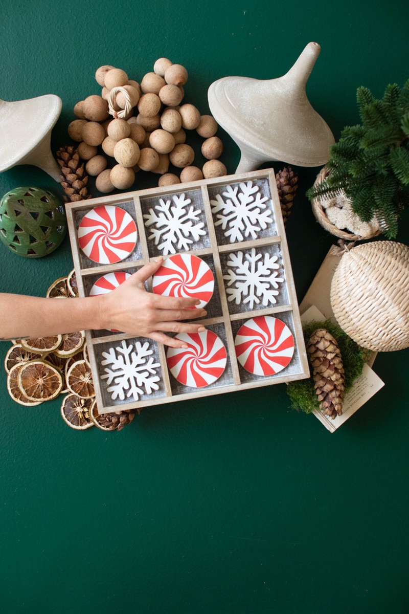 Picture of Kalalou CGU2529K Holiday Wooden Tic-Tac-Toe Board Game - Multi Color