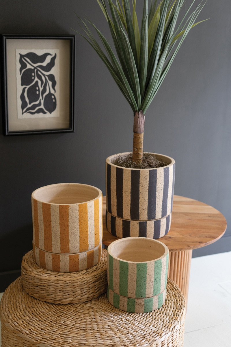 H4504 Striped Clay Planters with Trays, Multi Color - Set of 3