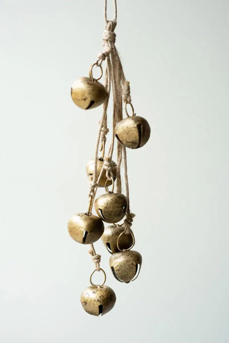 NNV1239 Jingle Bell Bunch on a Jute Rope, Gold