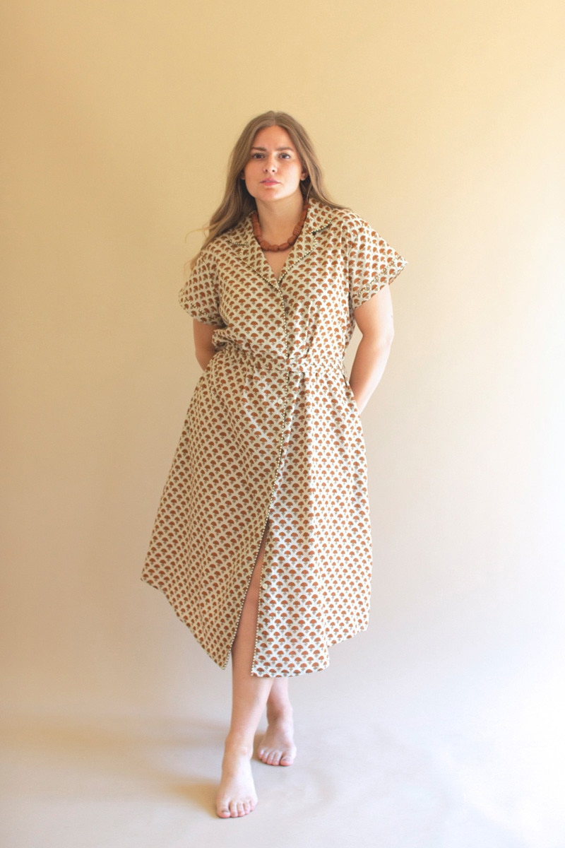 NKRT1005K Short-Sleeve Printed Button-Front Dress with Trim, Brown - One Size