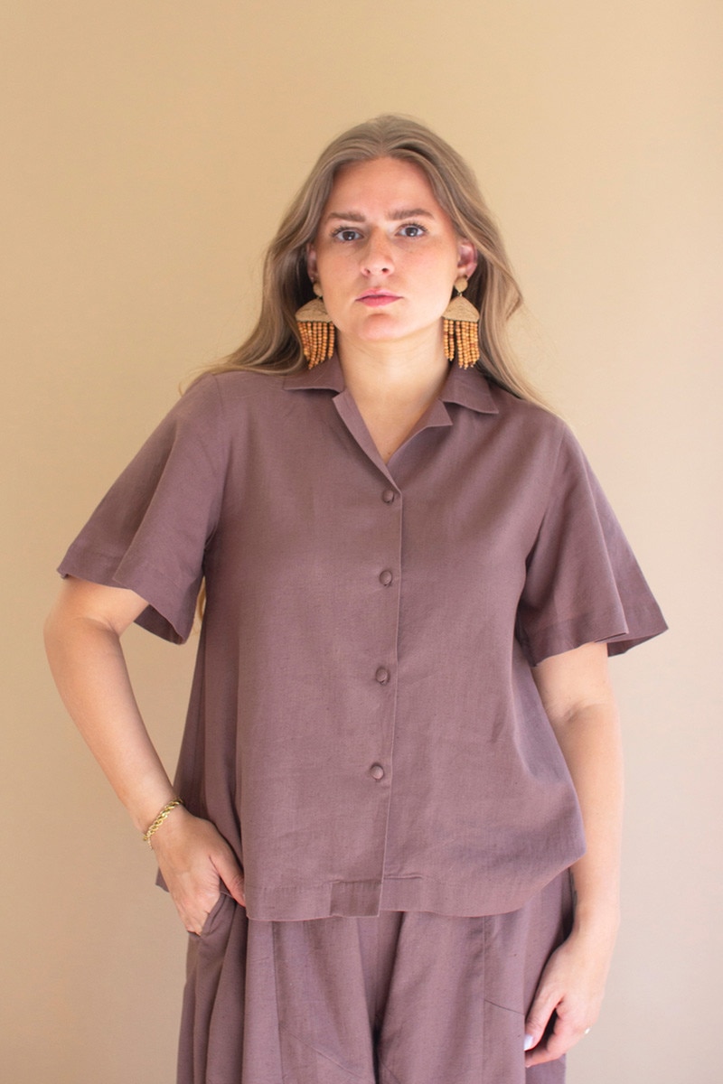 NELL1018K Short-Sleeve Button-Front Blouse with Collar, Mulberry - One Size