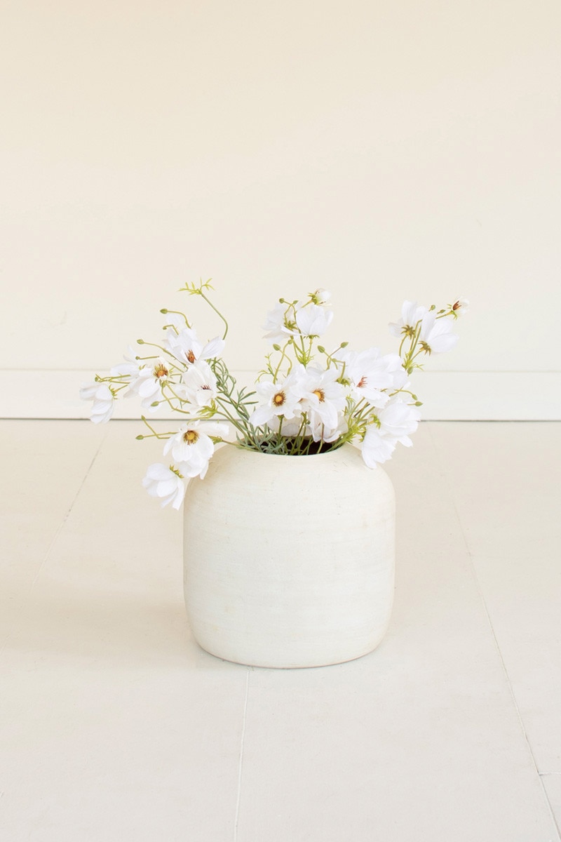 CHAL1105 24 in. Artificial White Cosmos Spray