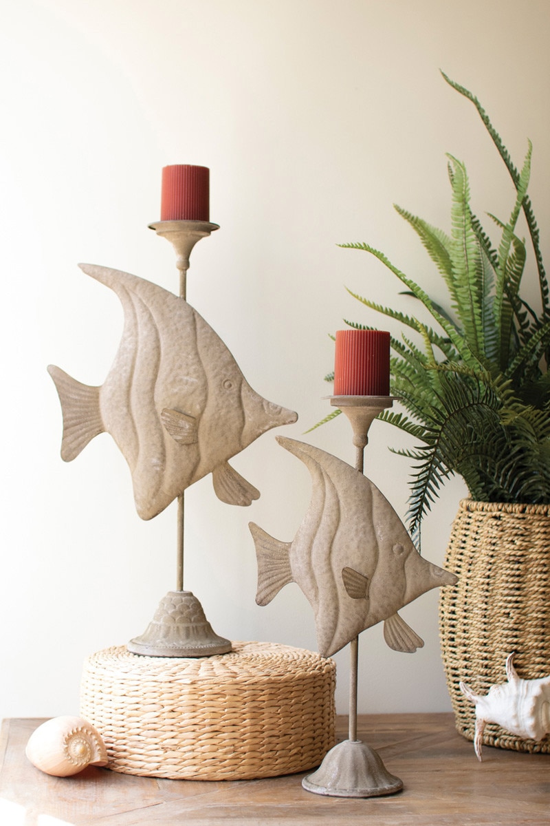 CMNQ1333 Rustic Fish Candle Holders, Green