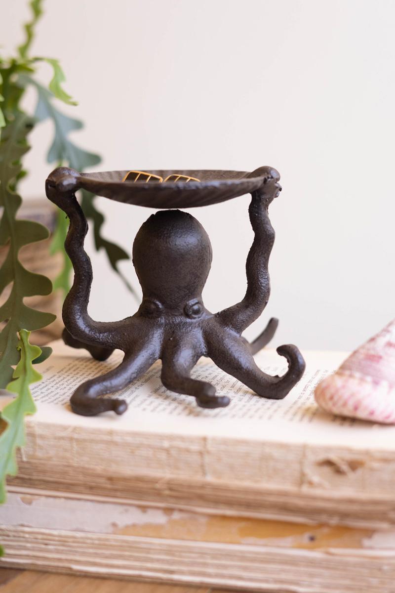 CYB1522 Cast Iron Octopus Holding A Shell Tray, Brown