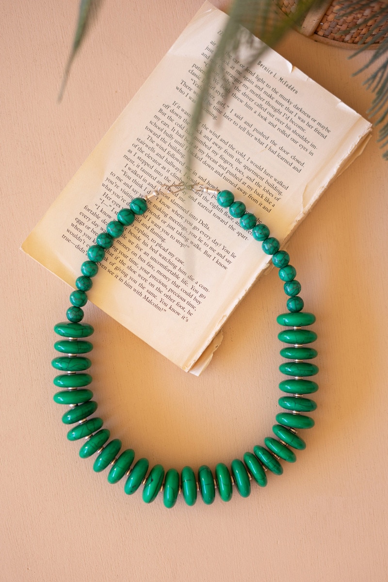 NBB1030 Acrylic Bead Necklace, Kale Green