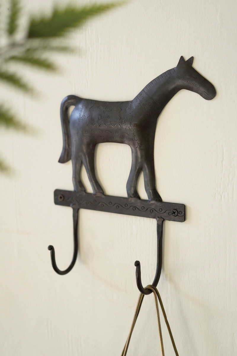 NMAN1144 Hammered Iron Horse Hook Wall Decor, Gray