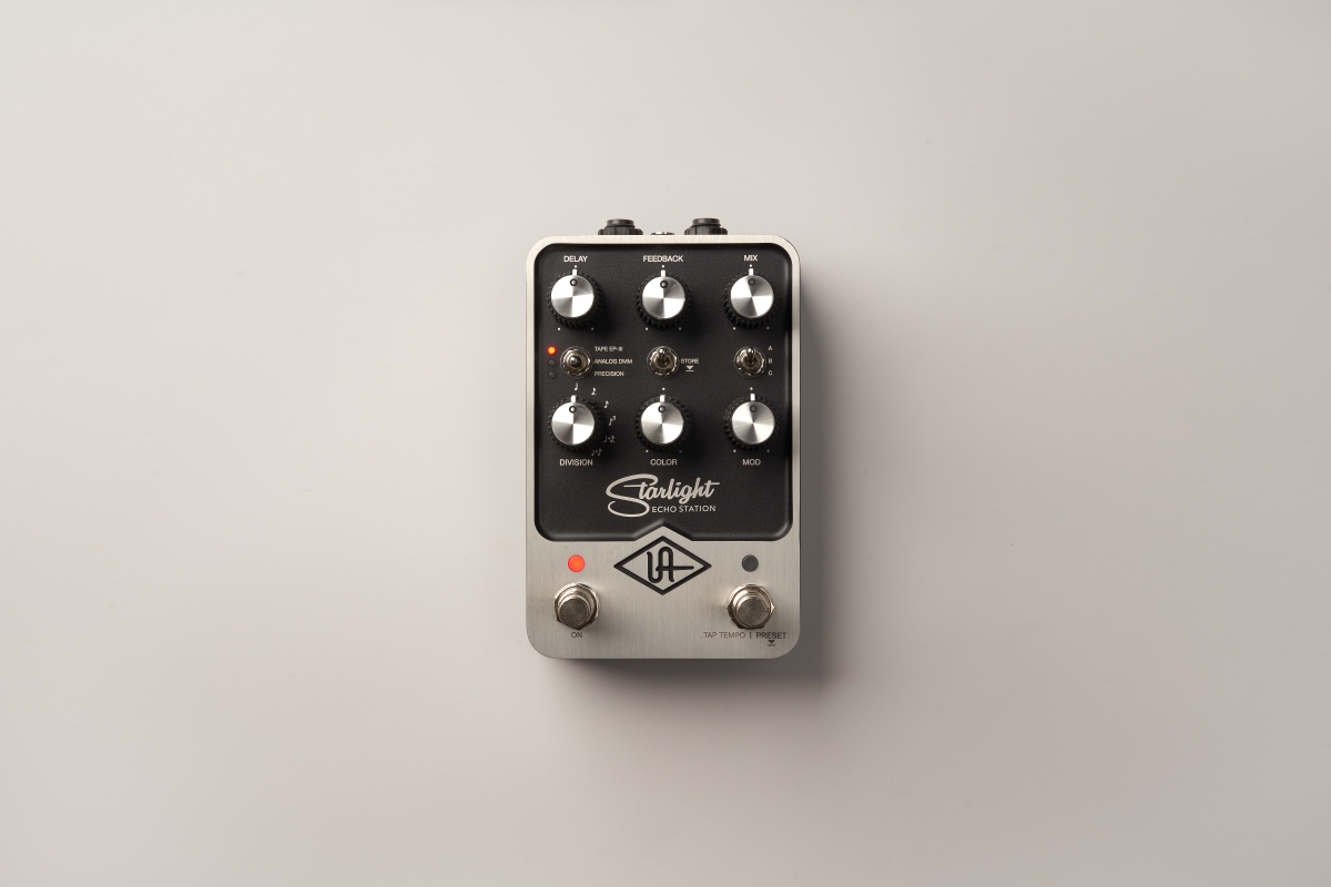 UA-STARLIGHT-U Starlight Echo Station Stereo Delay Pedal