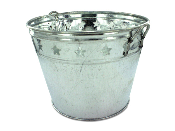 Picture of Kole Imports OA235-12 Tin Bucket with Stars - Pack of 12