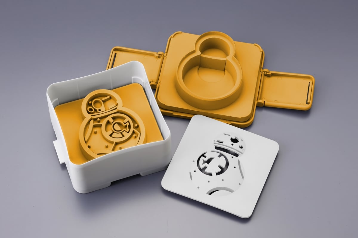 Picture of Kotobukiya GZ724 Star Wars Millennium Falcon Sandwich Shaper&#44; Pack of 36