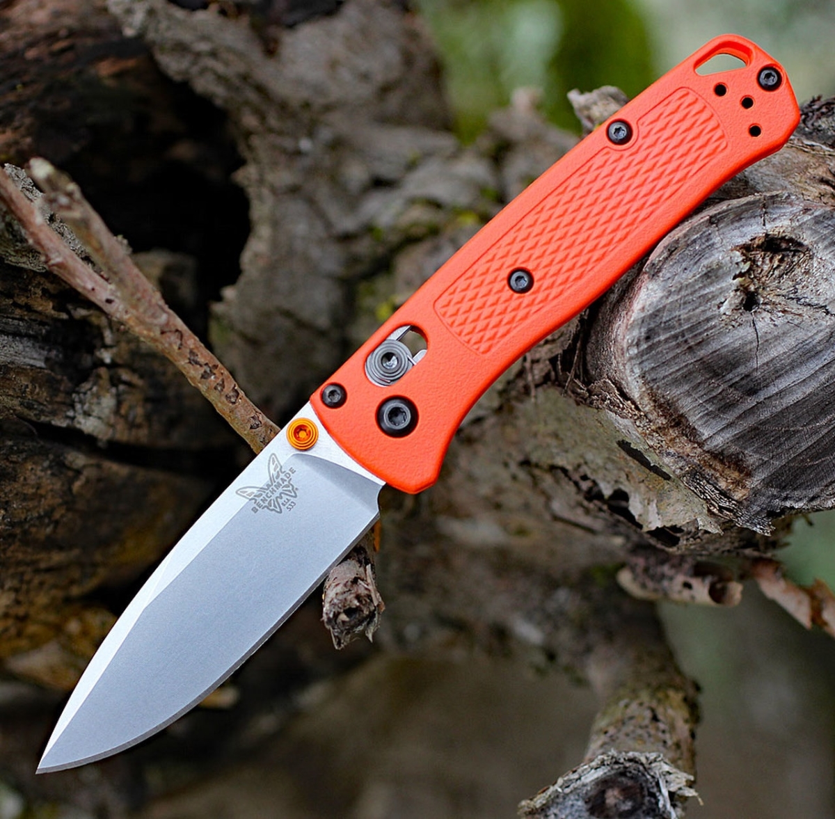 BM-533 Mini Bugout Axis Lock Knife