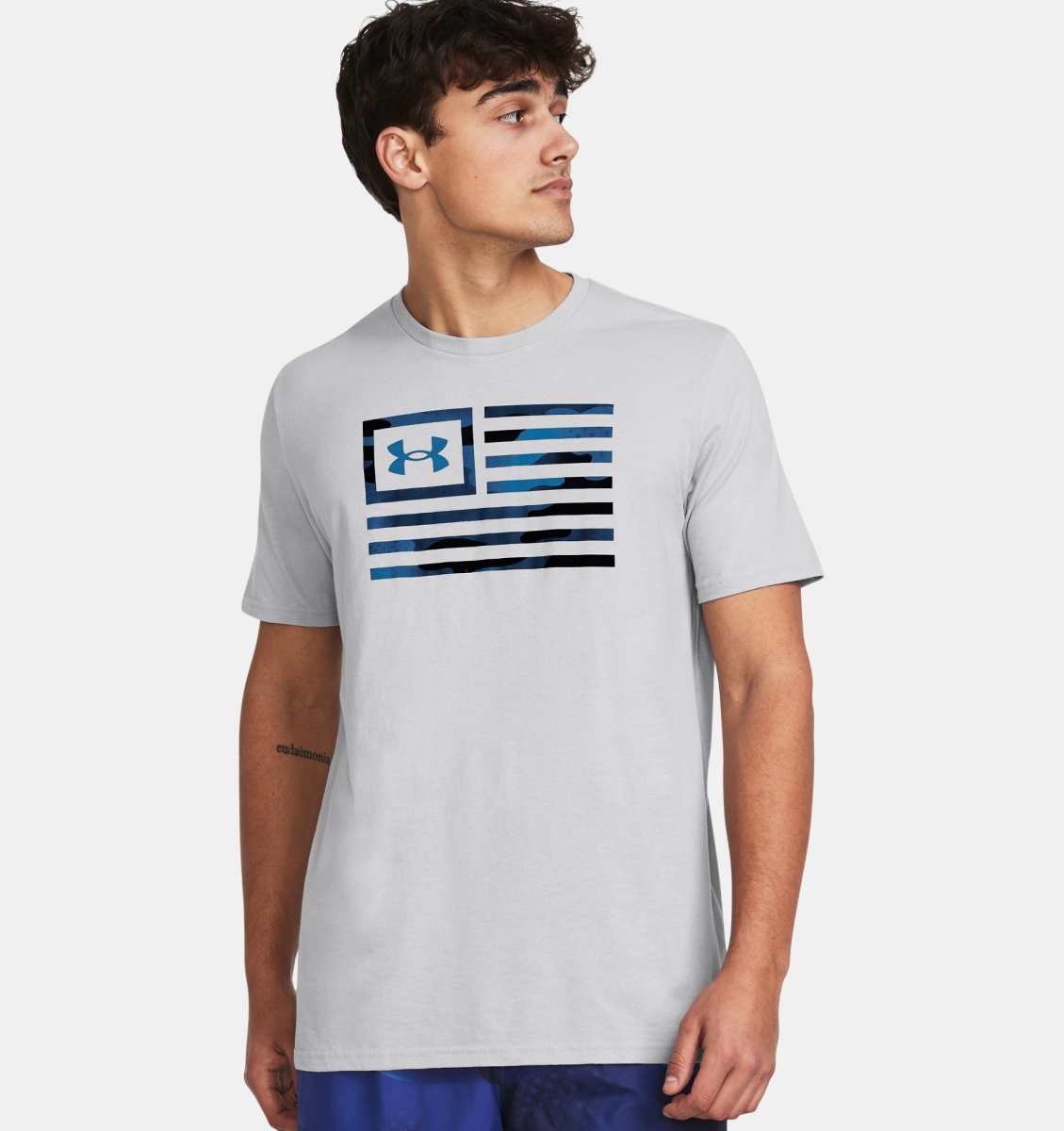 Under Armour 1382969011MD Mens Freedom Flag Printed T-Shirt, Mod Gray & Photon Blue - Medium