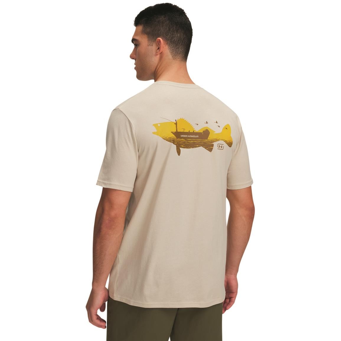 Under Armour 13902172802X Mens Walleye Graphic Tee, Sandstorm & Gold League - 2X