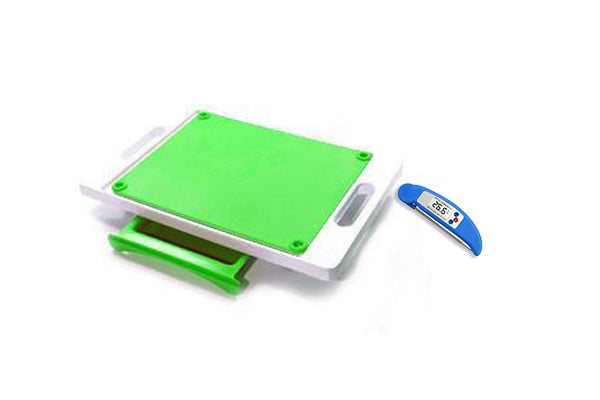 Picture of Karving King KK3MT Dripless 2 in 1 System Cutting Board with Digital Meat Thermometer, Green