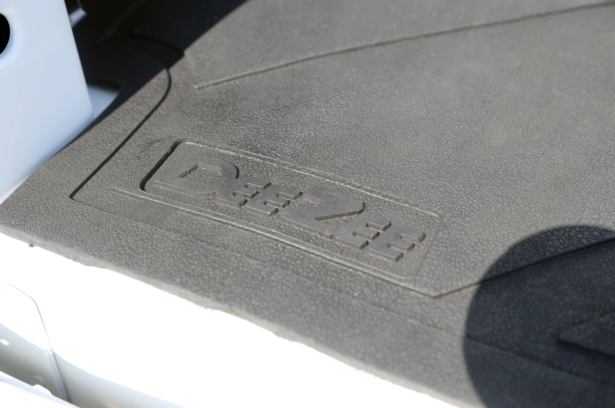 DZ77019 Bed Mat Rubber Direct-Fit, Black