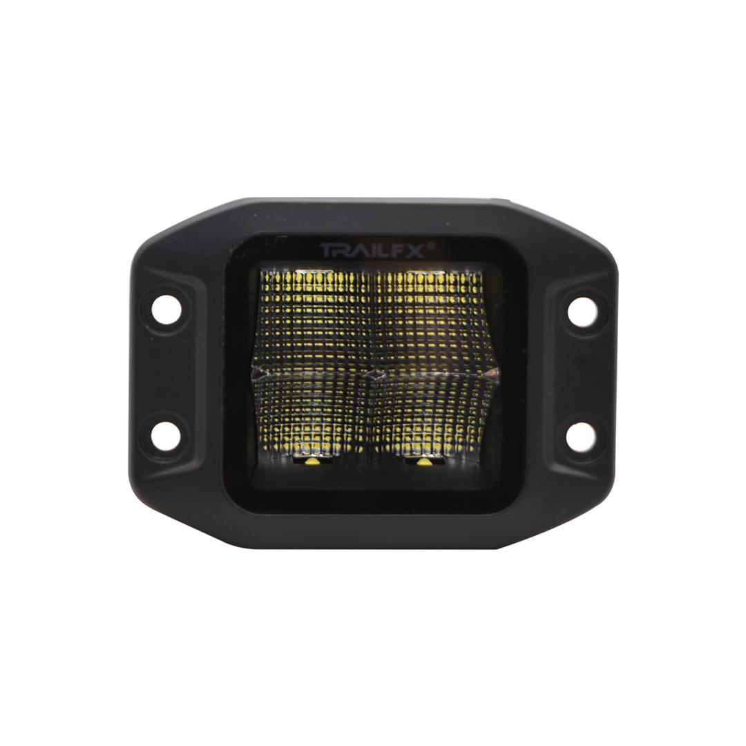 2X2CFFMB; Driving Light; 90 Degree Flood Beam; 2400 Raw LU/ 1500 Effective LU; 4 LEDs