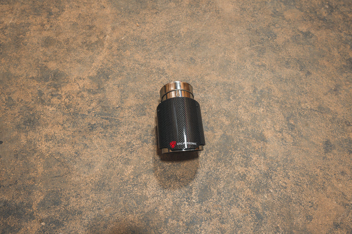 SLVE2535RC 2.5-3.5 in. Carbon Fiber Exhaust Tip