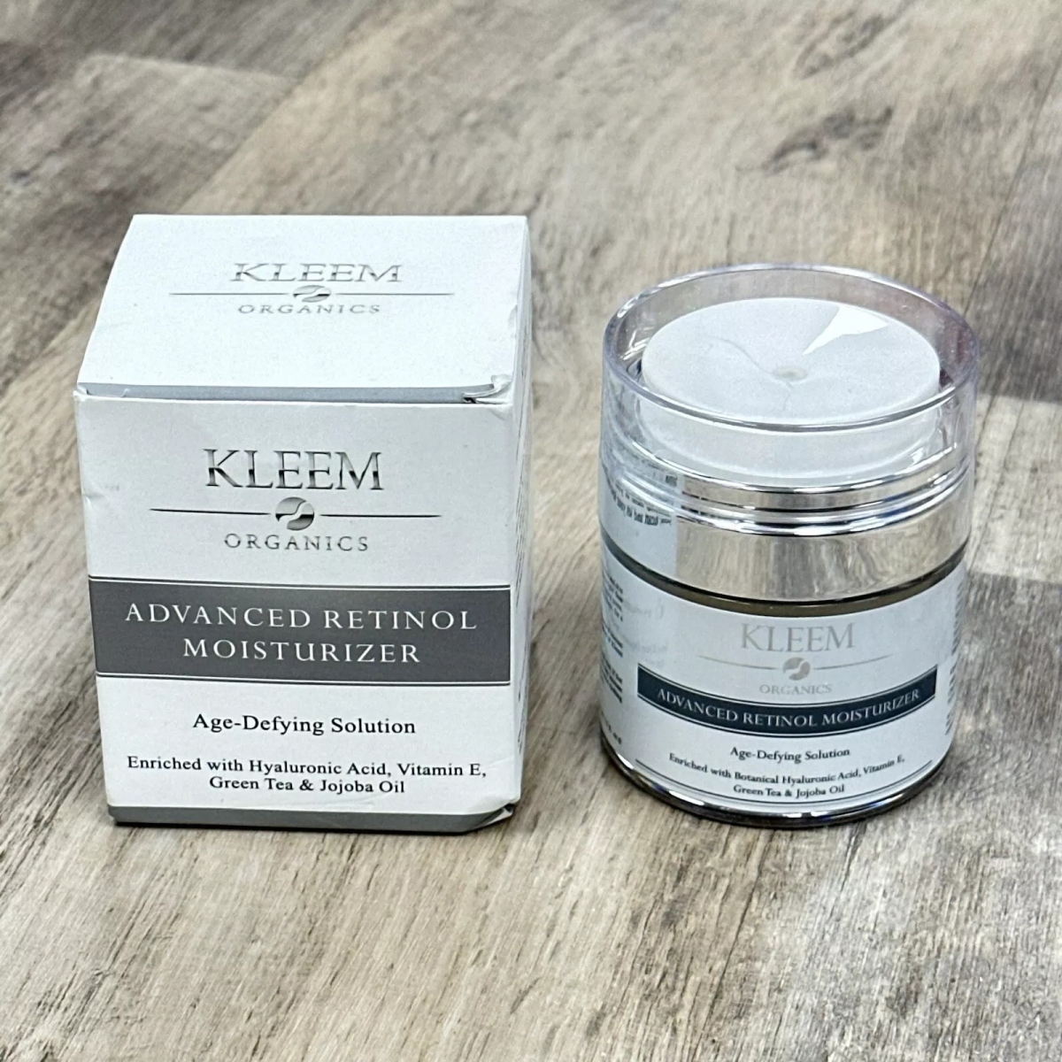 Picture of Kusp ARMAD 1.7 fl oz Age-Defying Solution Advanced Retinol Moisturizer