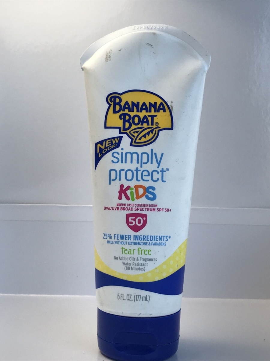 Picture of Banana Boat 114078 Simply Protect Kids SPF 50 Broad Spectrum Water Resistant