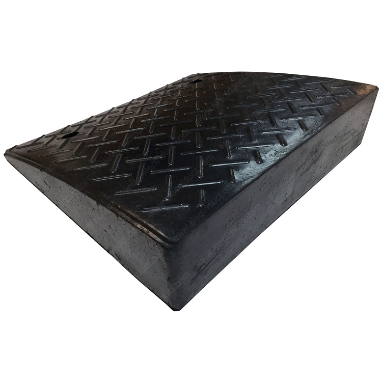 Picture of Electriduct CR-RPS-LDR4.3 4.3 in. Heavy Duty Rubber Curb Ramps