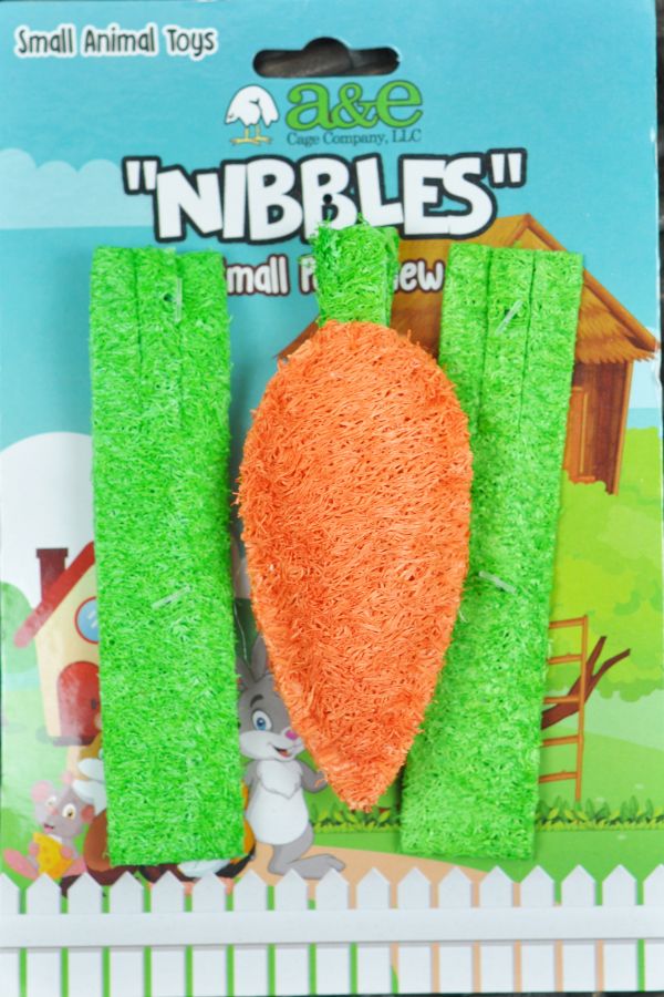 Picture of AE Cage AE00954 Nibbles Carrot & Celery Loofah Chew Toys - 3 Count