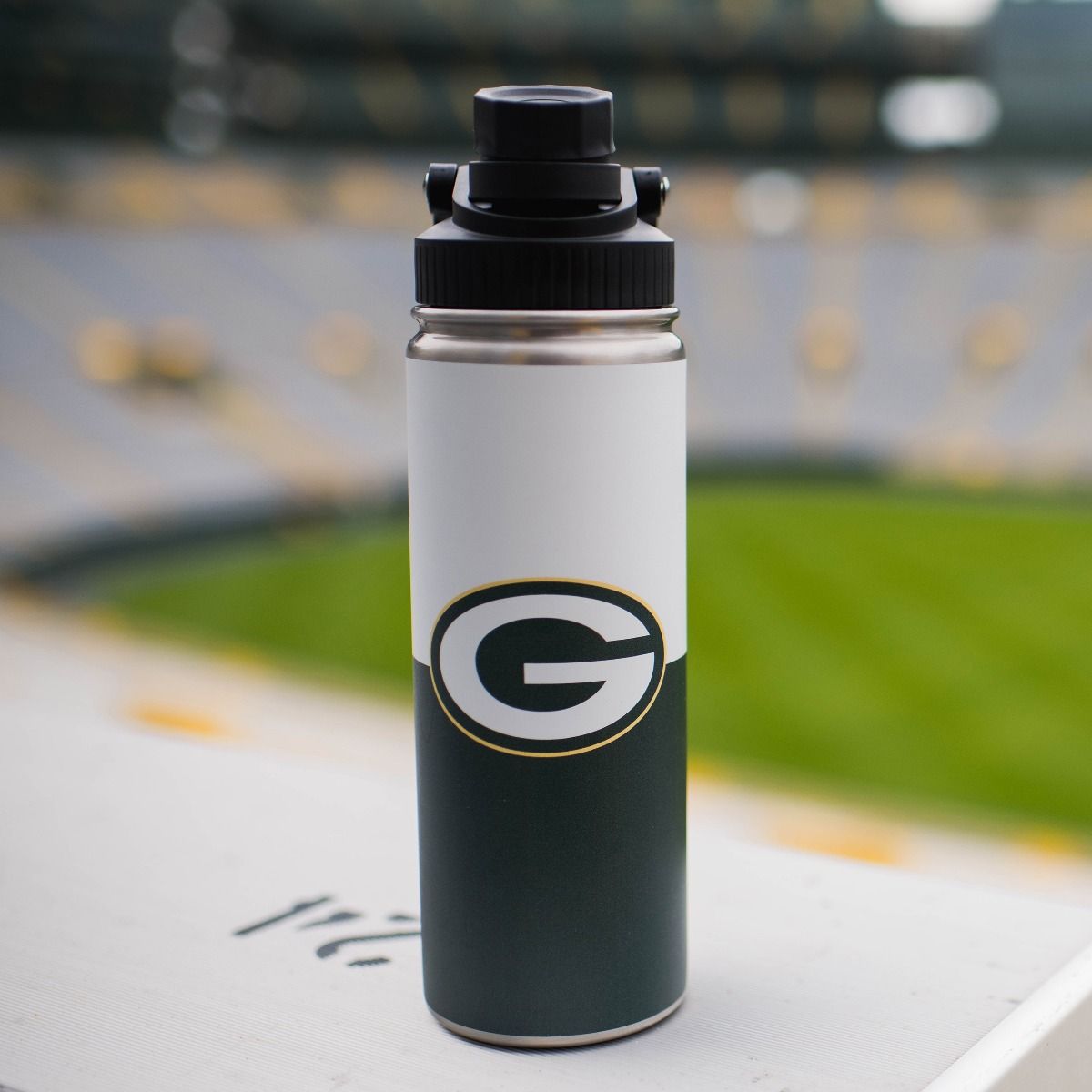 612-S21TTB-11 21 oz NFL Green Bay Packers Colorblock Stainless Twist Top Bottle -  Logo Chair