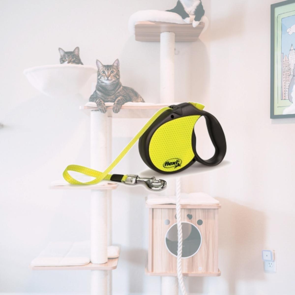 Picture of Flexi North America DV10262 Neon Medium Reflective Leash - Yellow